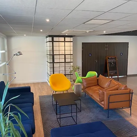 Campanile Ouest - Croix D'argent Hotel 4*