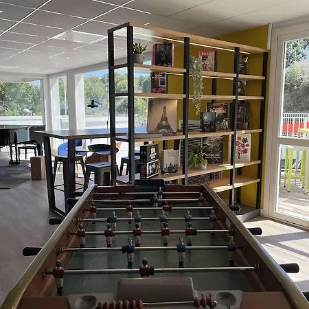 Campanile Ouest - Croix D'argent 4* Μονπελιέ